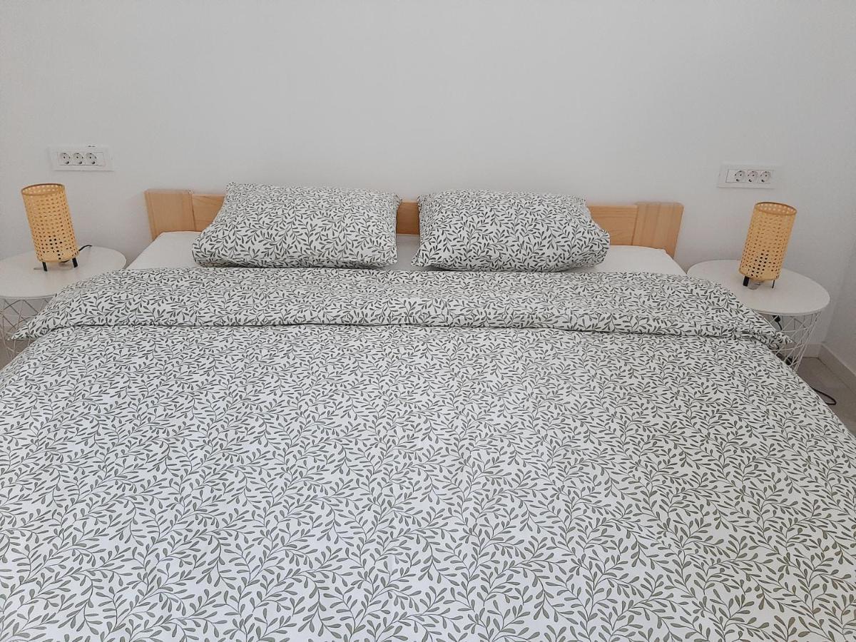 Green Bee Apartment Lesce  Εξωτερικό φωτογραφία