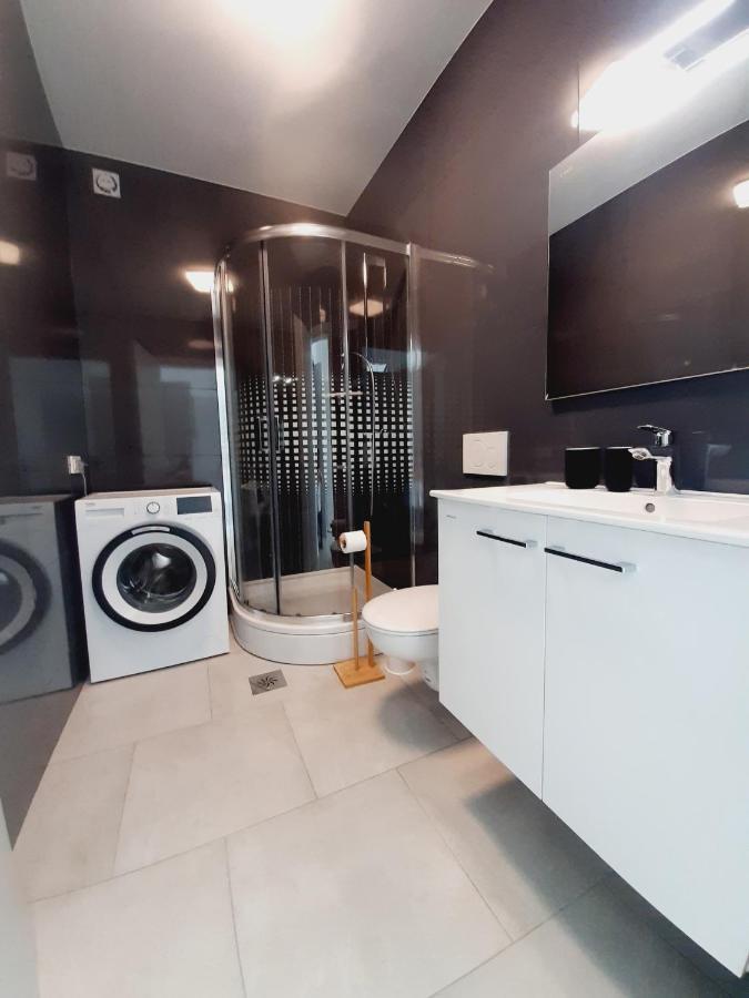 Green Bee Apartment Lesce  Εξωτερικό φωτογραφία